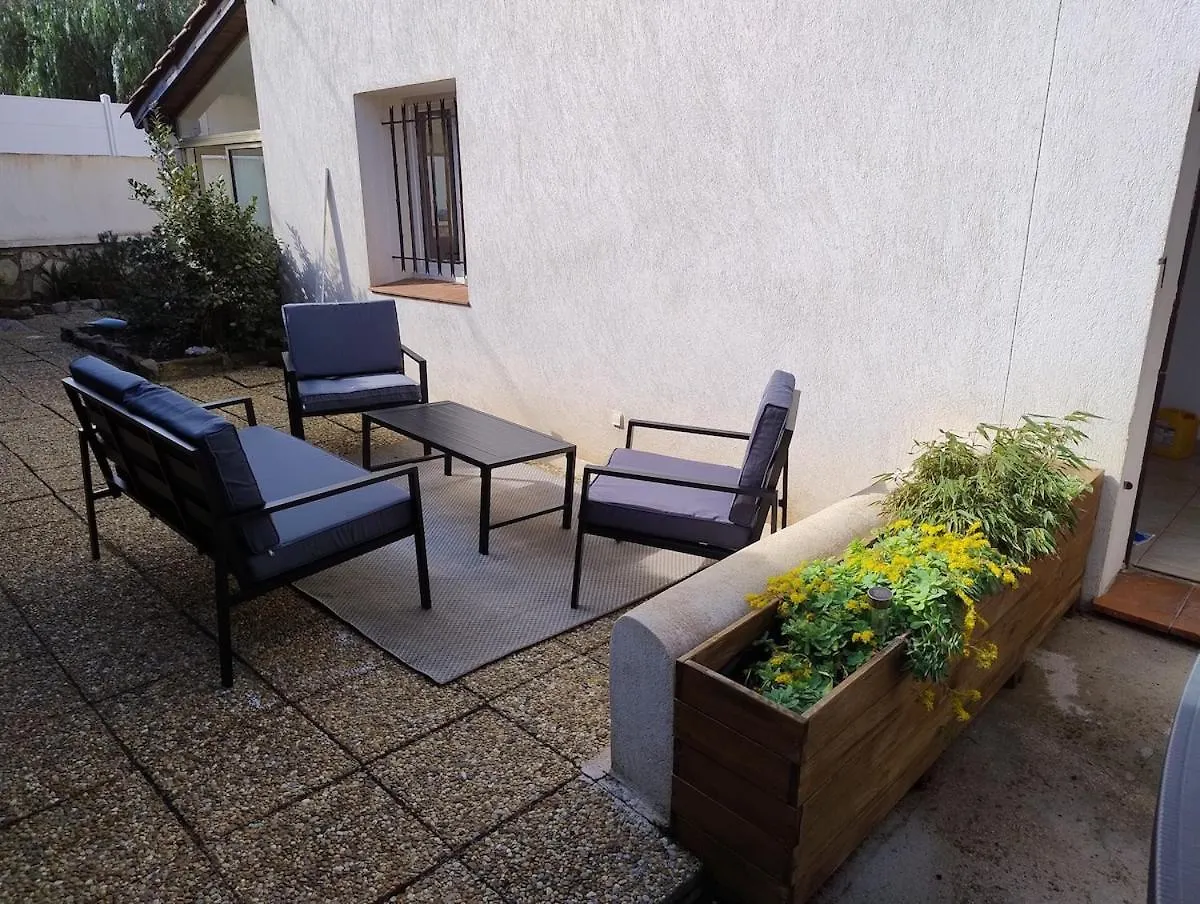 A 50M De La Plage , 2 Chambres , Climatisation Parking Le Pradet