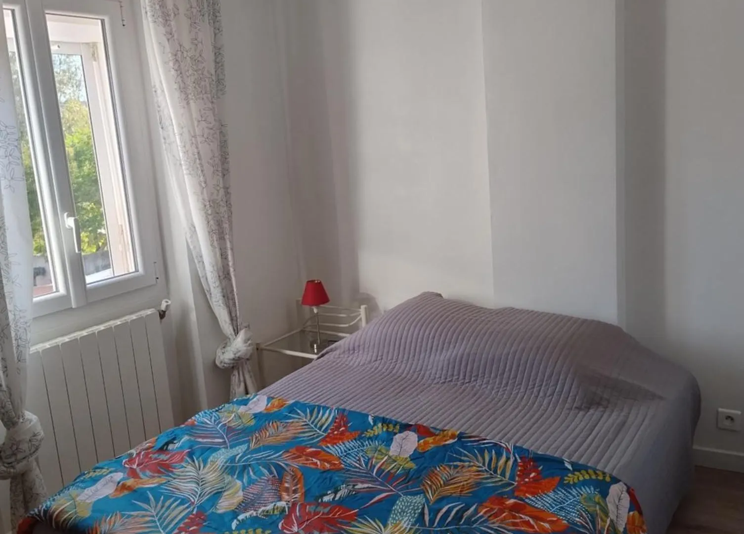 A 50M De La Plage , 2 Chambres , Climatisation Parking Le Pradet France